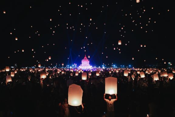 Chiang Mai CAD Khomloy Sky Lanterns Festival 2026 | Trip.com