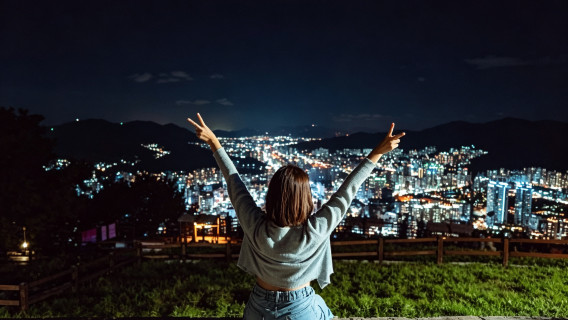 Busan, South Korea night photography tour (unlock four major night view spots + local guide + professional photography)