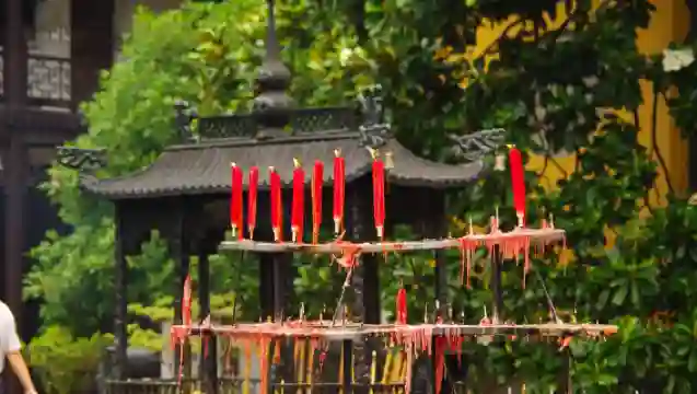 免排隊北高峰上行索道（單程）+天下第一財神廟+人員導覽半日遊