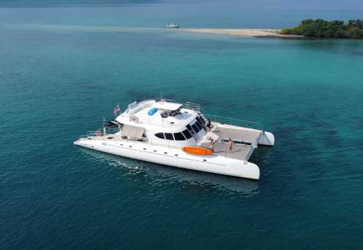 Pattaya, Thailand Ko Manwichai and Ko Phai day tour [luxury yacht/yacht/three islands/lunch included]