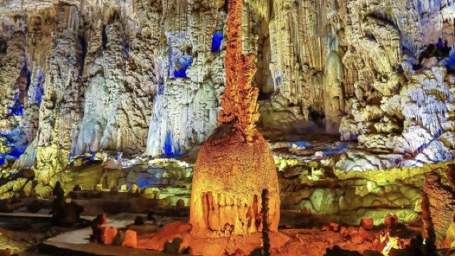 Guizhou Zhijindong Cave Scenic Area 1-Day Tour (Luxury Group Tours + Private Pick-up Service + Private Tour Option)