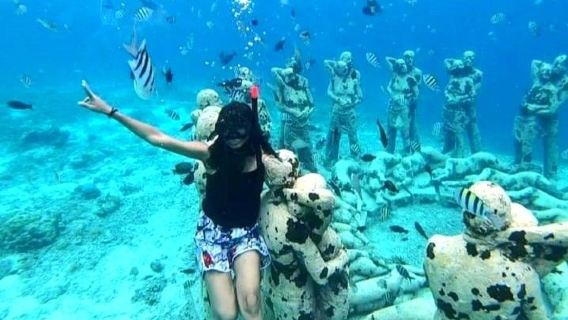 Gili Islands Adventure: Snorkeling, Beachside Lunch & Sunset Escape