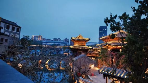 Qingzhao Spring City - Mingshui Ancient City International Spring Water Tourism Resort [Inklusive Ticket, Reiseleiter und Mahlzeiten]