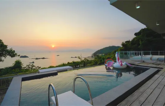 北海銀灘歡樂港灣區·過夜露營【北海銀灘5房營地「私家花園+自助廚房」家庭自駕出遊】