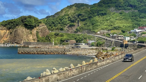 ไทเป: ทัวร์ 1 วันรถโดยสารร่วมเยี่ยมเยือนเย่หลิว จินกวาซือ จิ่วเฟิน และซื่อเฟิน (มีบริการรับส่งในเมือง)