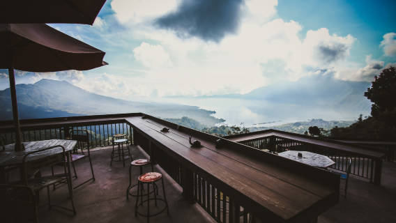 ทัวร์วันชมพระอาทิตย์ขึ้นด้วยรถจี๊ปที่ภูเขาบาตูร์