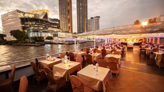 曼谷：水燈節和新年湄南河公主號遊輪