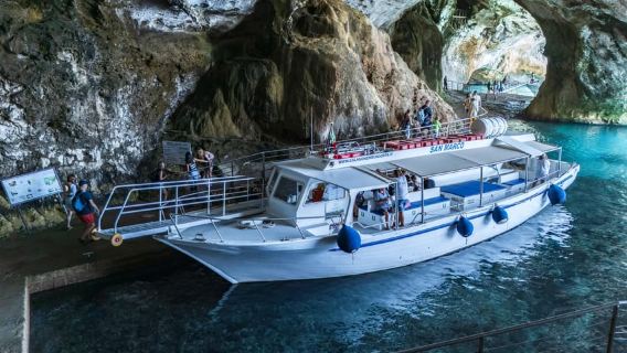 Dari Cala Gonone: Perjalanan Bot Grotta del Bue Marino