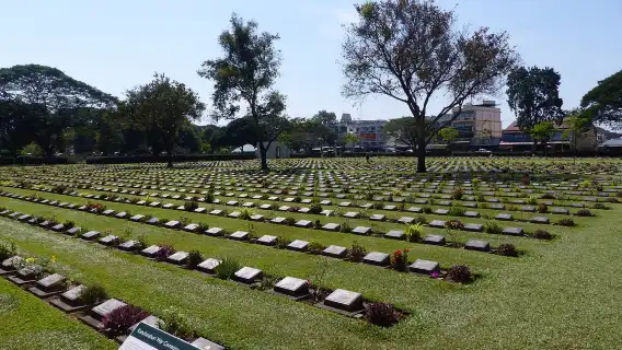 泰國北碧府桂河大橋+死亡鐵路一日遊【死亡鐵道坐火車曼谷出發】