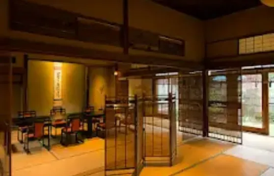 28間日本網紅餐廳 人氣美食				北海道函館米芝蓮懷石料理名店 料亭富茂登