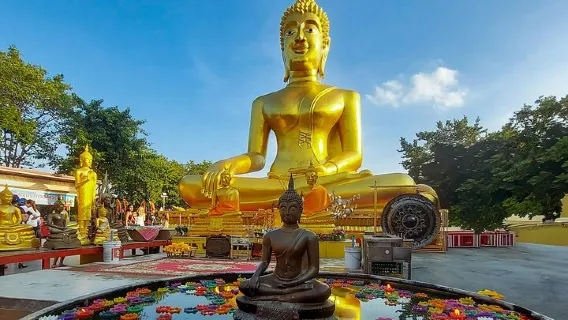 Pattaya bytur: Den store Buddha, udsigtspunkt og Gems Gallery