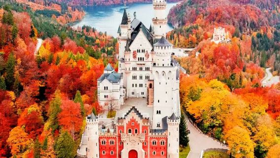 新天鵝堡＋林德霍夫宮＋壁畫村上阿默高一日遊【中文司機】