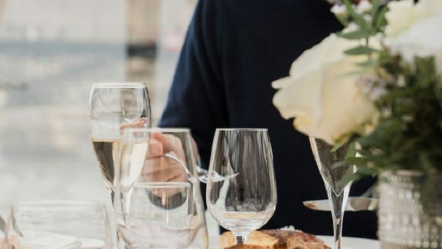 Senna: Crociera con pranzo sui Bateaux Mouches