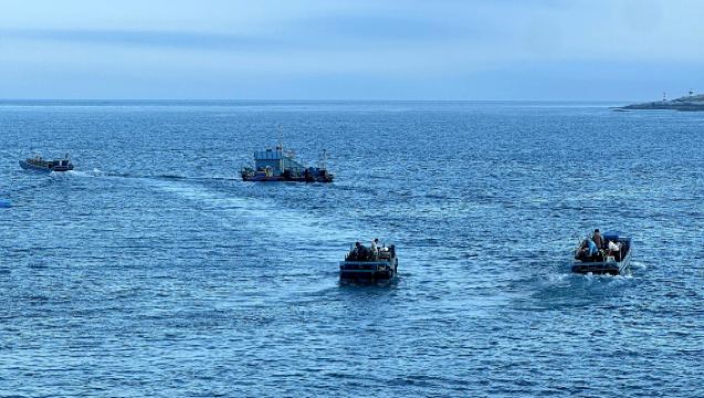 東山島出發打卡南門灣+蘇峰山+澳角村包車一日遊|可雲霄站出發