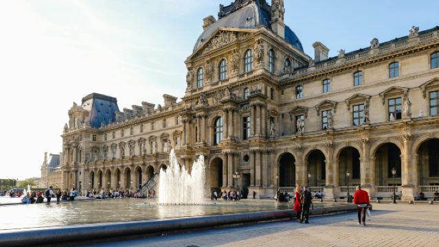 巴黎【羅浮宮+凡爾賽宮+凱旋門】一日包車遊