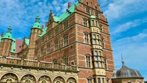 Copenhagen + Kunsthal Charlottenborg + The Little Mermaid 1-day tour / Customizable itinerary - Tailored options available