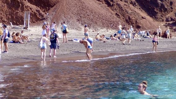 【希臘】白沙灘+紅沙灘+伊莫洛維裡小鎮【中文包車1日遊】