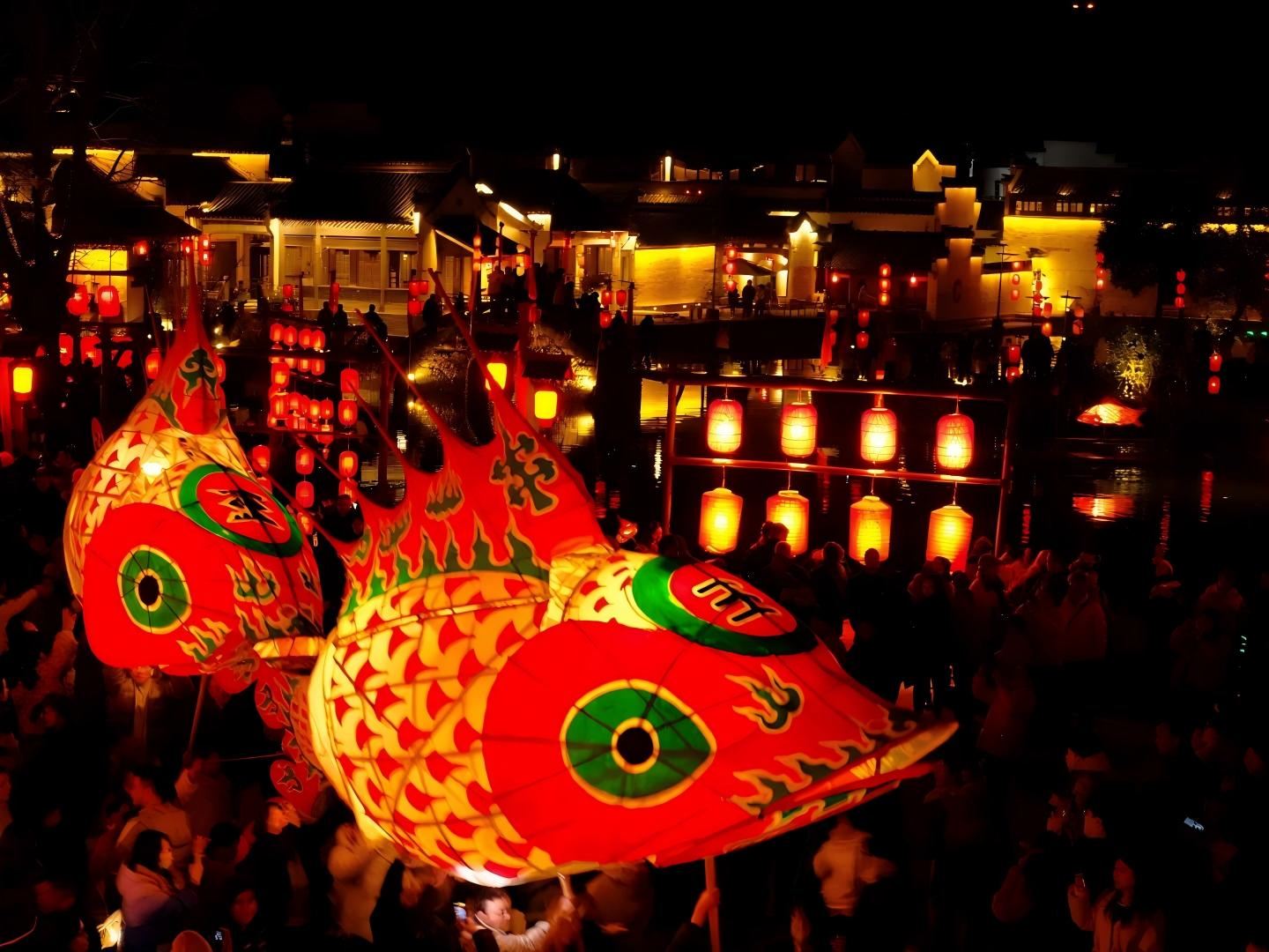 黃山包車10小時一日遊/快速打卡新安江山水畫廊+徽州古城