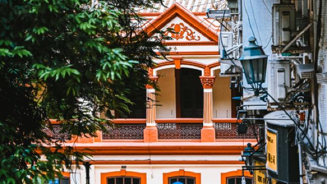 Private Chartered Tour to 11 Attractions: Macau Peninsula Hidden Gems + Coloane Fishing Village (Avoid Crowds, Artsy & Refreshing)