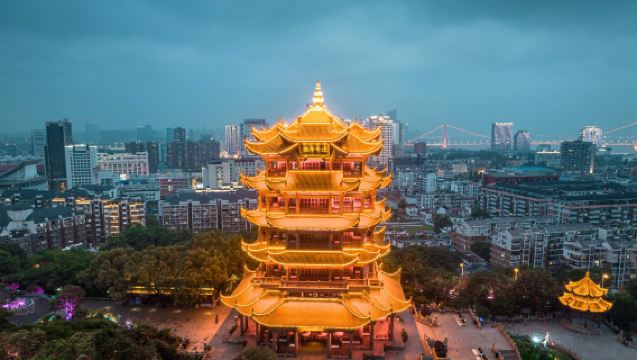Wuhan, China: East Lake + Yellow Crane Tower + Hubu Lane + Hubei Provincial Museum | Exploring the Zenghouyi Chime Bells from the Warring States Period