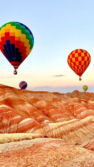 Zhangye 1-day tour ● Zhangye Colorful Danxia Scenic Spot + Mati Grottoes Tourism Area ● Gansu private charter private tour ● local experienced driver