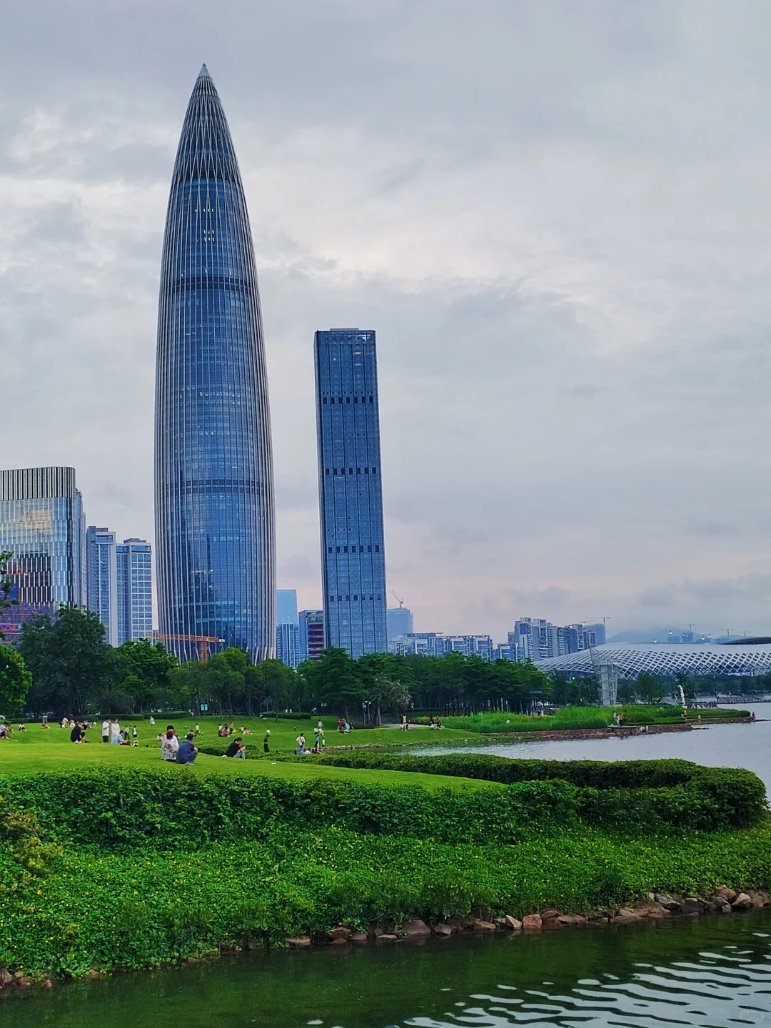 ไกด์นำเที่ยวภาษาต่างประเทศเซินเจิ้น ภาษาอังกฤษ ฝรั่งเศส สเปน รัสเซีย แปลภาษา บริการรถรับส่งสนามบินนานาชาติเป่าอัน การรับที่สนามบิน/ส่งที่สนามบิน