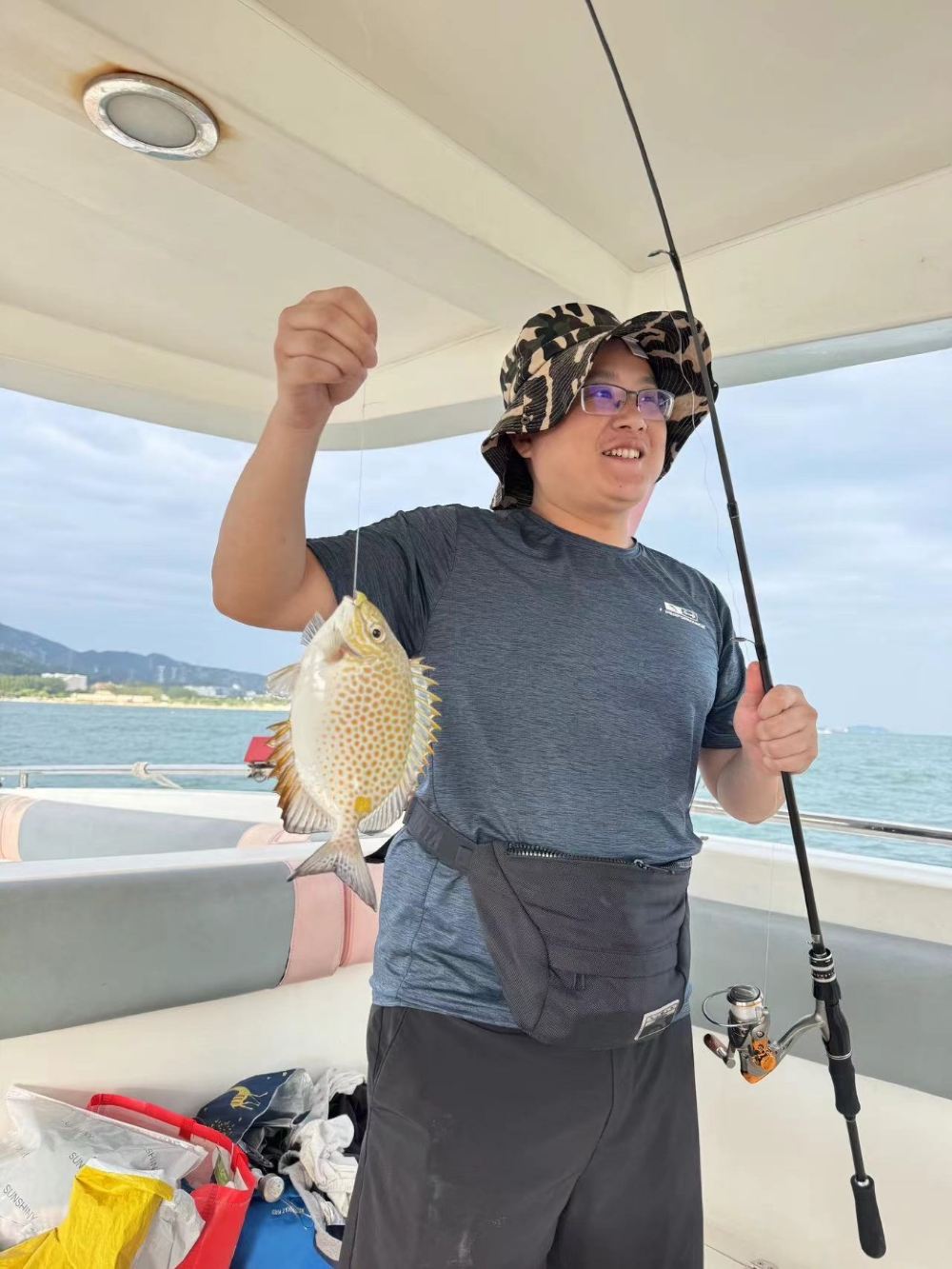深圳較場尾不限時海釣 定點海釣 提供魚餌漁具 收穫皆可帶走 | Trip.com