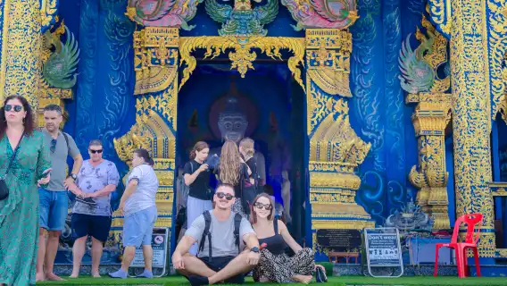 清邁出發的清萊白藍紅廟與溫泉之旅