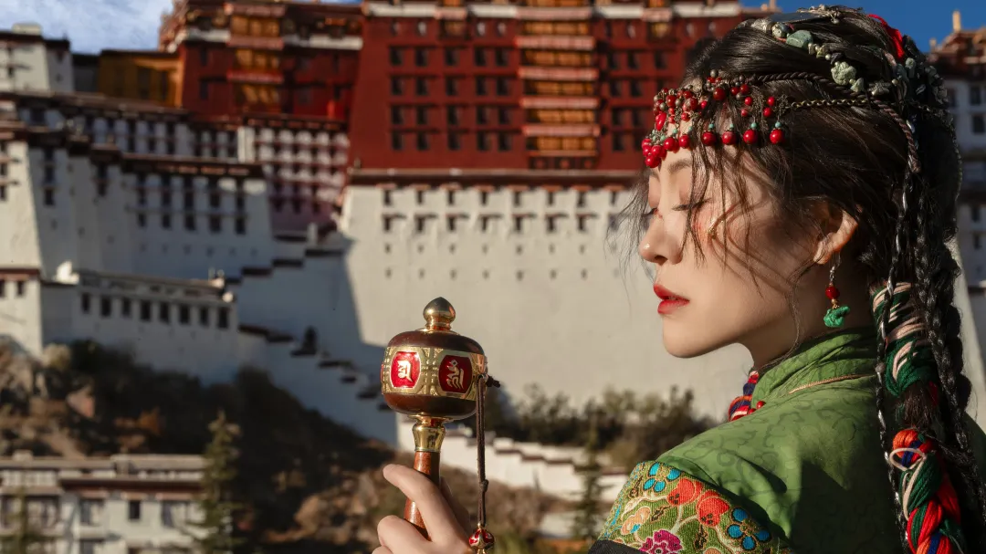 拉薩手信, 藏式手工銀飾