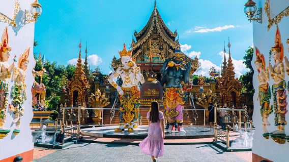 [ทัวร์เหมารถส่วนตัวเชียงใหม่] ทัวร์ 1 วัน เชียงราย วัดร่องขุ่น วัดขาว-วัดดำ วัดน้ำพุเจ็ดสี อุทยานแห่งชาติน้ำตกบัวตอง-น้ำพุเจ็ดสี คาเฟ่ช้าง