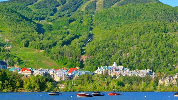 Montreal: Private Day Tour to Mont Tremblant
