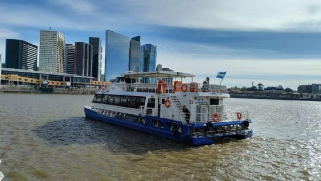 Only Navegation in the city of Buenos Aires - Postcard