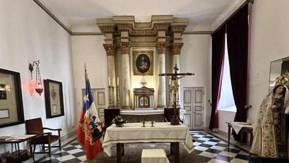 智利聖地亞哥主教座堂-考斯塔內拉大樓【中文專車-悅享旅途】