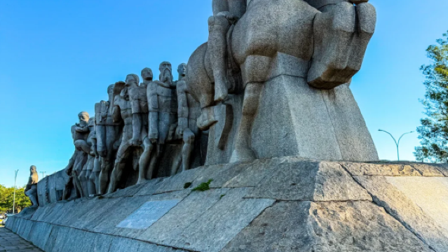 聖保羅主教座堂+巴西拓荒者群雕+蝙蝠俠衚衕+保利斯塔大街一日