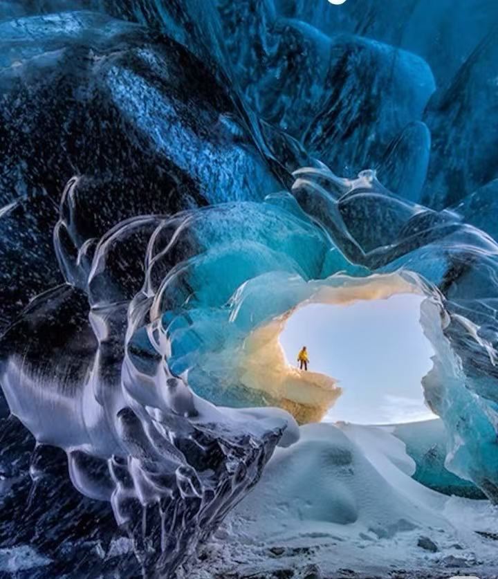 Iceland Glacier Wonderland: Blue Ice Cave Exploration of Millennia-Old Ice + Glacier Hiking + Sunset Chase at Ice Lagoon Private Charter Day Tour