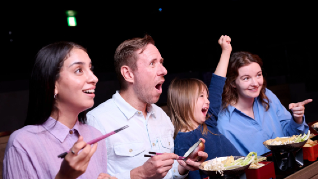 THE SUMO HALL HIRAKUZA OSAKA Espectáculo de Sumo Paquete de Snacks de Nikkuraza (Asiento Premium/Estándar)