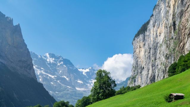瑞士蘇黎世+因特拉肯+龍疆+圖恩湖+布里恩茨湖｜春季明星路線