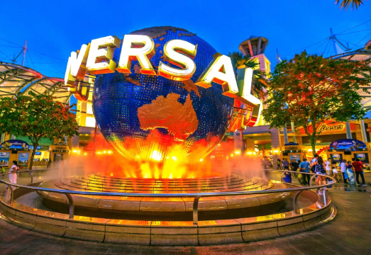 Shared round-trip transfer to Sentosa, Singapore, including island admission fee, recommended for visiting Universal Studios