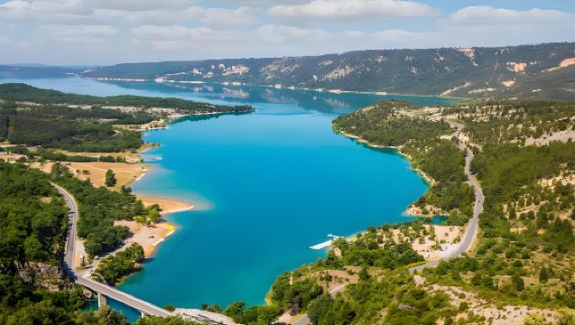 法國普羅旺斯法式老城：艾克斯+陶瓷鎮+聖十字湖+韋爾東峽谷&