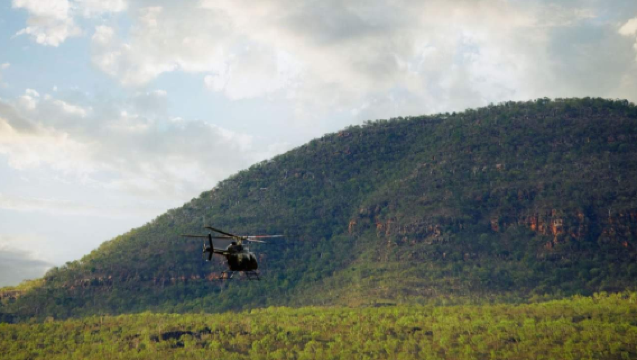 Penerbangan helikopter pelancongan di Sungai Charnley dan Teluk Walcott, Australia