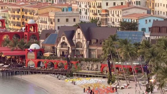 Phu Quoc - vapaa matkailu yksityisellä kuljetuksella: Auringonlaskukaupunki + meren ylittävä köysirata + meritähtien hiekkaranta + valinnainen kiinankielinen opas