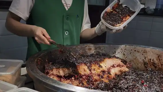 Eatwith - Beijing- Private Food Tour: Experience the heaven of food lover in Beijing Niujie