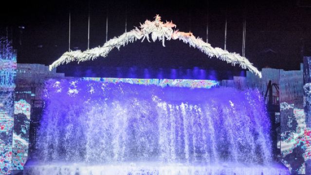 麗江は永遠です公演おすすめA区チケット+ダワチベット族長の宴(歌と踊りのチベット料理小鍋)【おすすめ席】