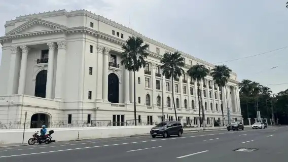 Manila Instagrammable Spots One-Day Tour: National Museum, Venice Grand Canal & Manila Bay Sunset