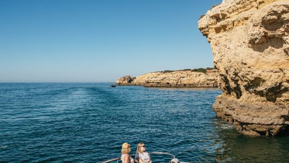 Escursione in barca di 3 ore tra grotte e costa in Algarve