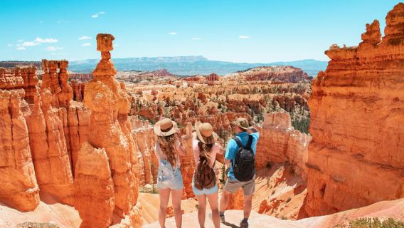 From Las Vegas: Bryce Canyon and Zion Park Tour with Lunch