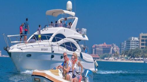 Dubai Speedboating and Camel Ride Experience in UAE Transport Passes 3
