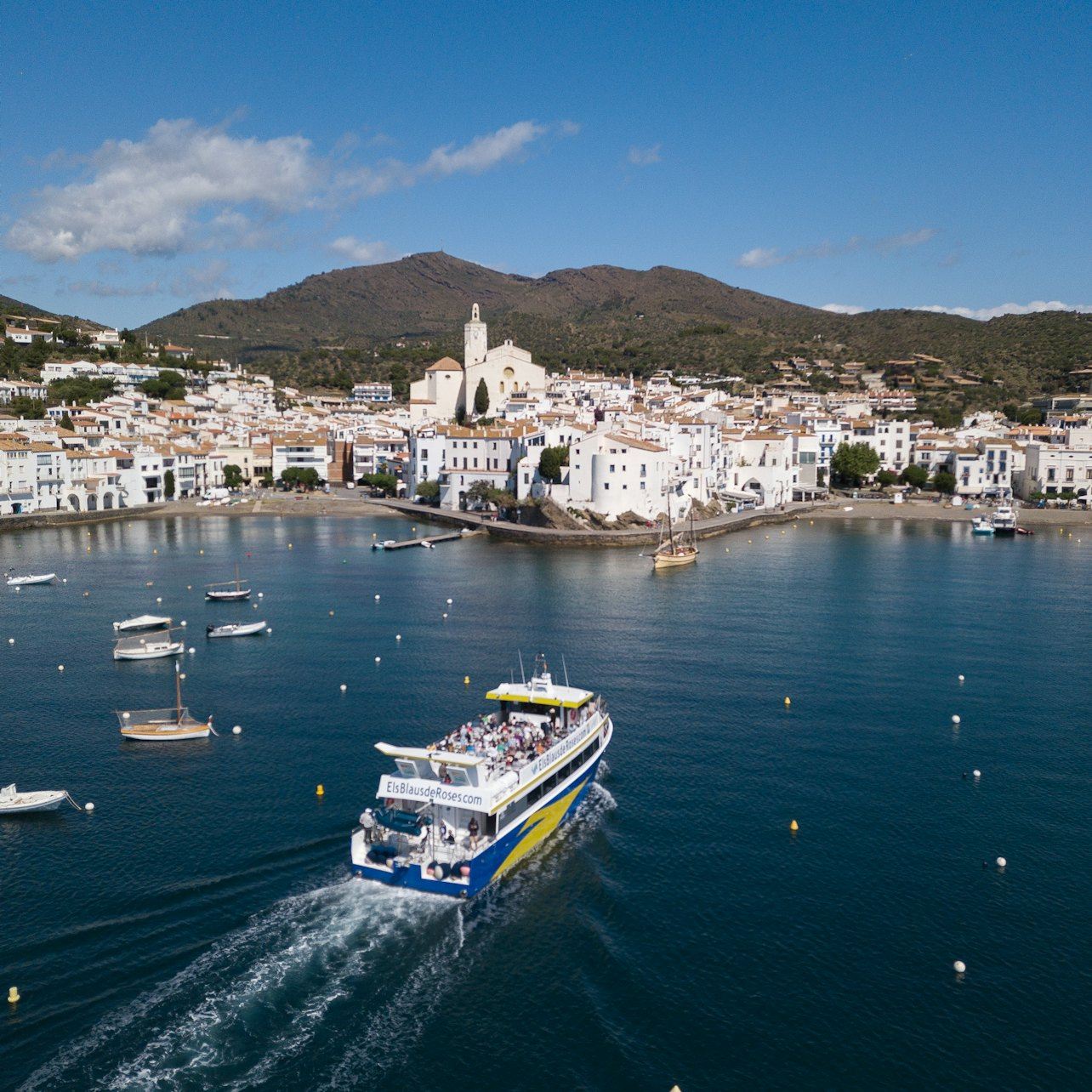 Costa Brava: Boat Tour to Cap de Creus, Cadaqués and Portlligat from Roses
