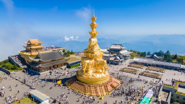 1-day tour to Leshan Giant Buddha Cruise + Mount Emei Golden Summit (Departing from Chengdu)