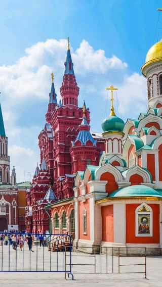 Red Square + Russian State Museum + Cathedral of Christ the Savior + Sergiev Posad day tour